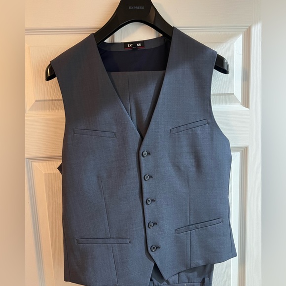 Express Extra Slim 3- Piece Suit - Picture 6 of 8